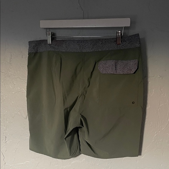 Patagonia Olive Swim Trunks with Logo sz 33 - Picture 4 of 5